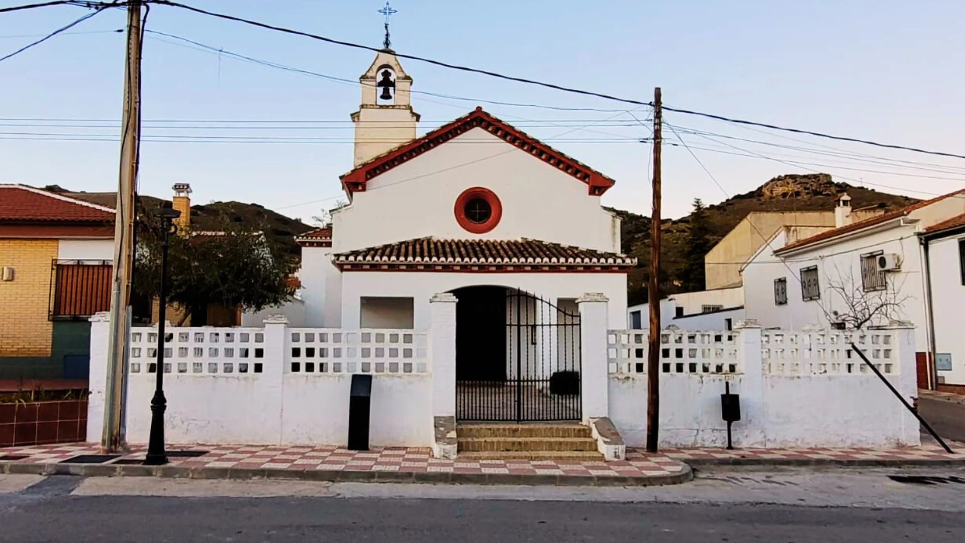 Ermita en una pedanía de Íllora